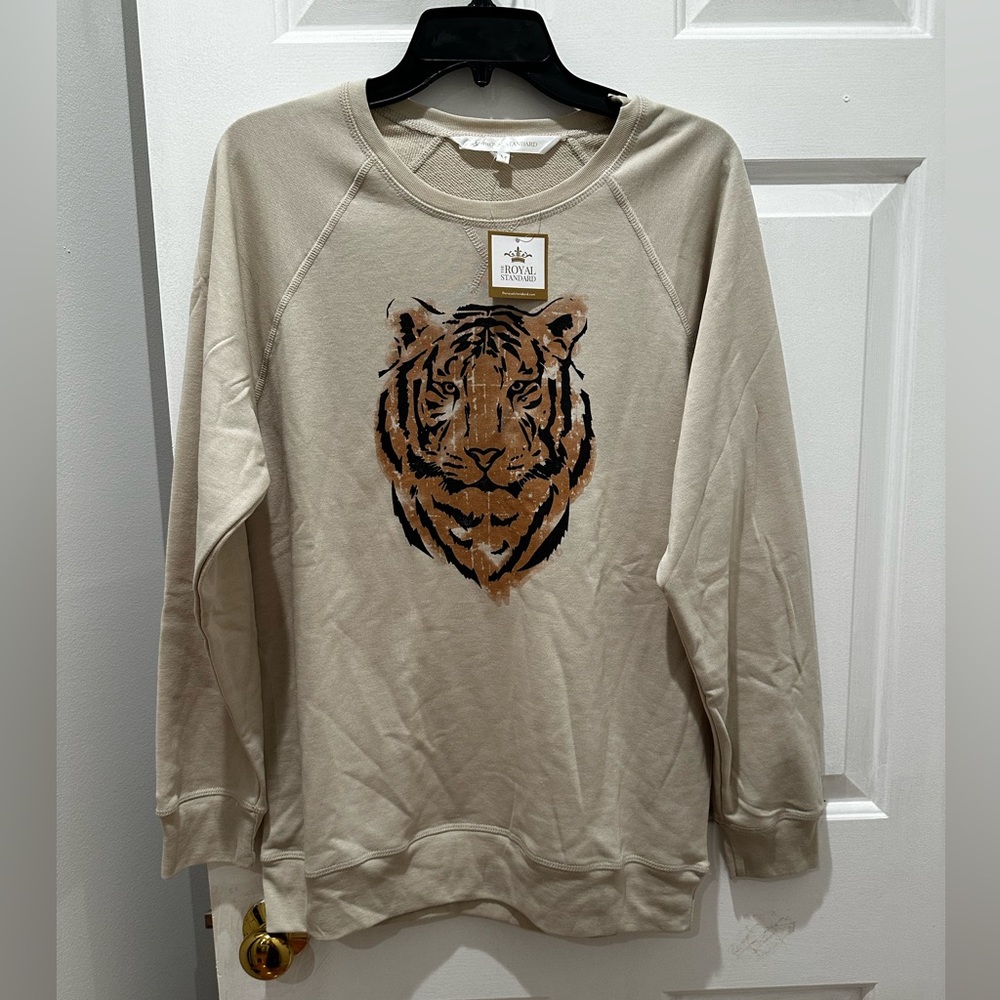 NWT Tiger Sweatshirt size M